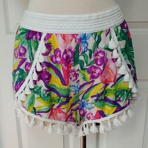 New Tropical pom pom shorts